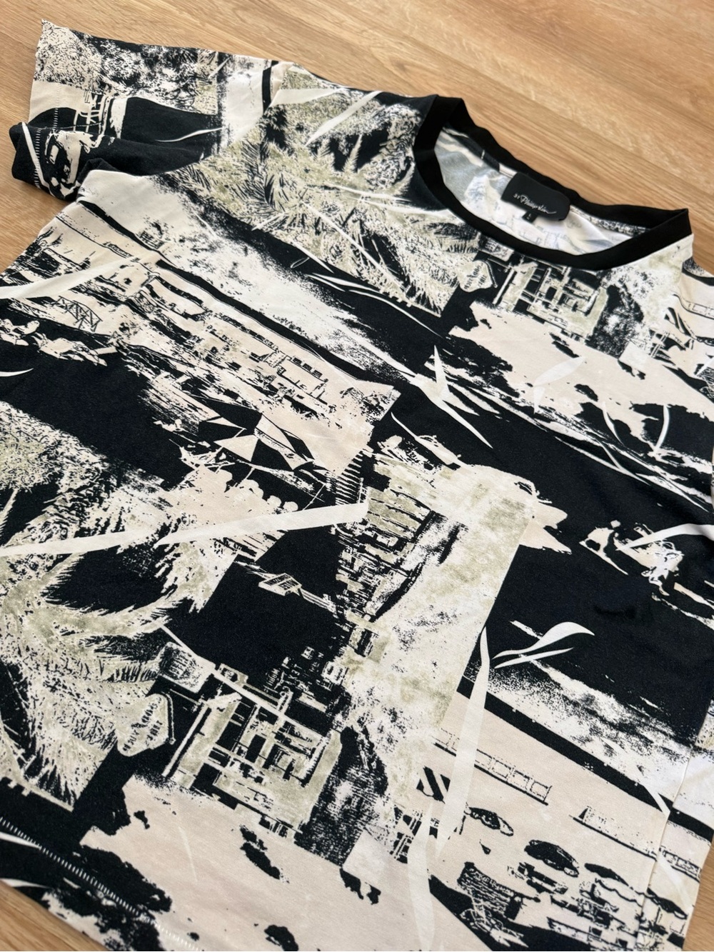 3.1 Phillip Lim Black and White Cityscape Graphic Tee - Picture 3 of 8